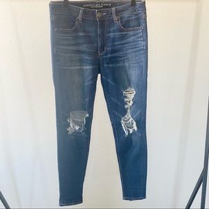 AE Distressed Jeggings
